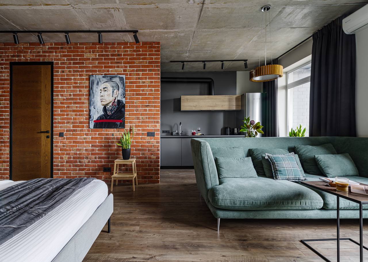 Стильные видовые апартаменты на набережной