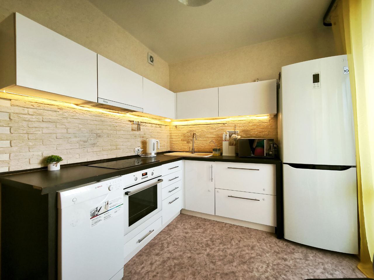 Двухкомнатные апартаменты "Море уюта" на Беговой