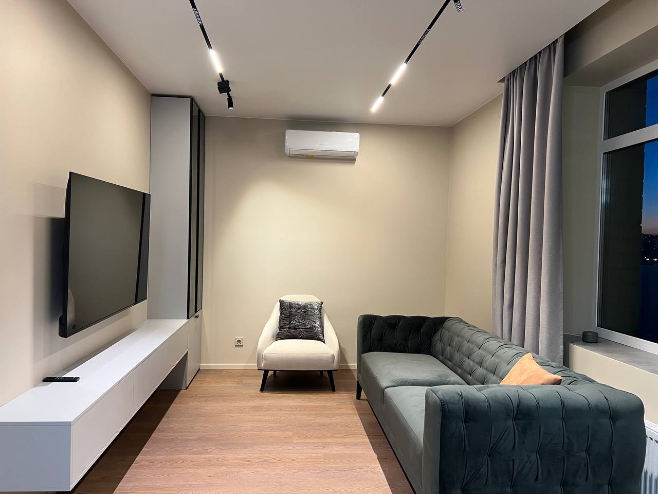 ВИДОВАЯ просторная квартира на набережной в 5 мин от парка Дельфин