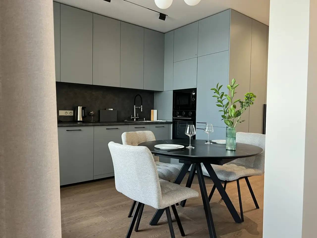 ВИДОВАЯ просторная квартира на набережной в 5 мин от парка Дельфин