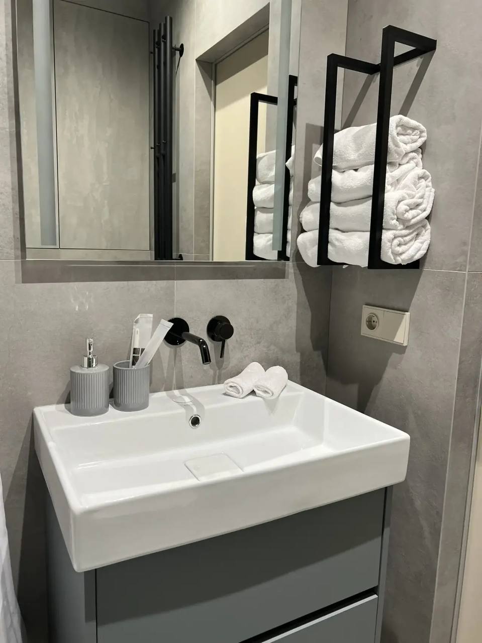 ВИДОВАЯ просторная квартира на набережной в 5 мин от парка Дельфин