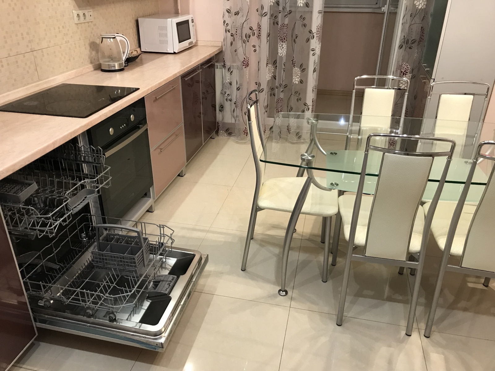 Уютная квартира на бульваре Победы, 45а 