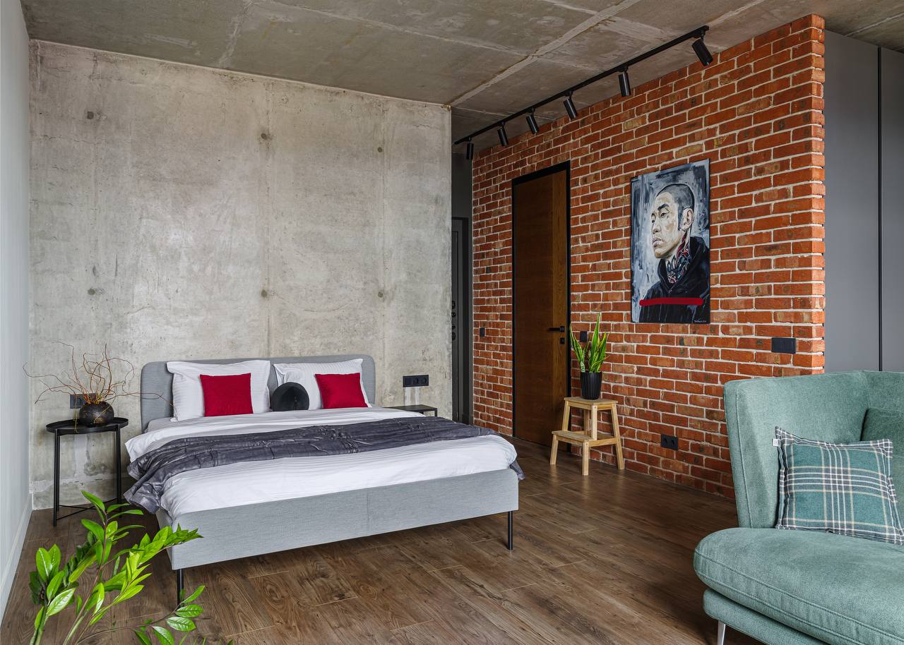 Стильные видовые апартаменты на набережной