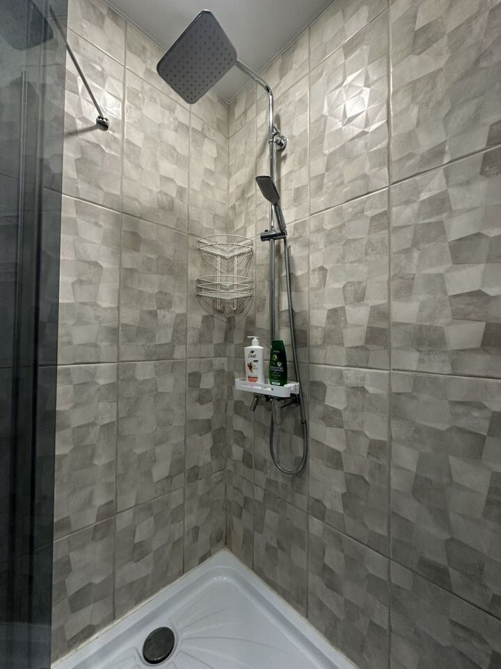 Уютная и чиcтая квapтиpa студия с новым ремoнтом