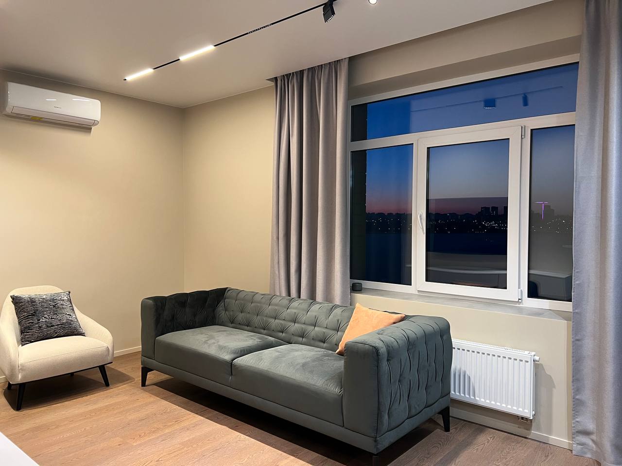 ВИДОВАЯ просторная квартира на набережной в 5 мин от парка Дельфин