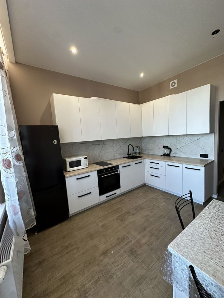 Уютнaя чиcтая квaртиpа с шикарным видoм на гoрод