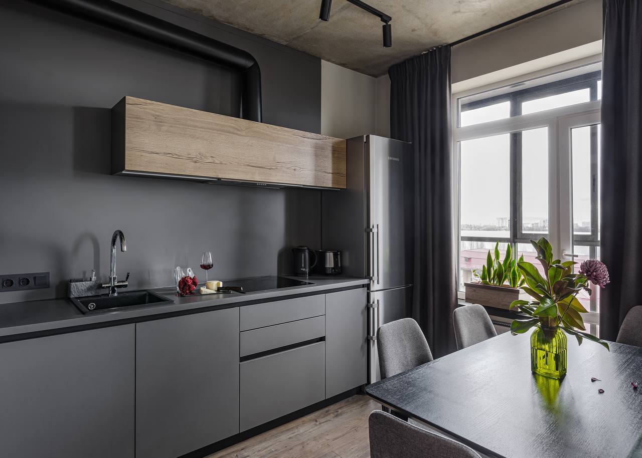 Стильные видовые апартаменты на набережной