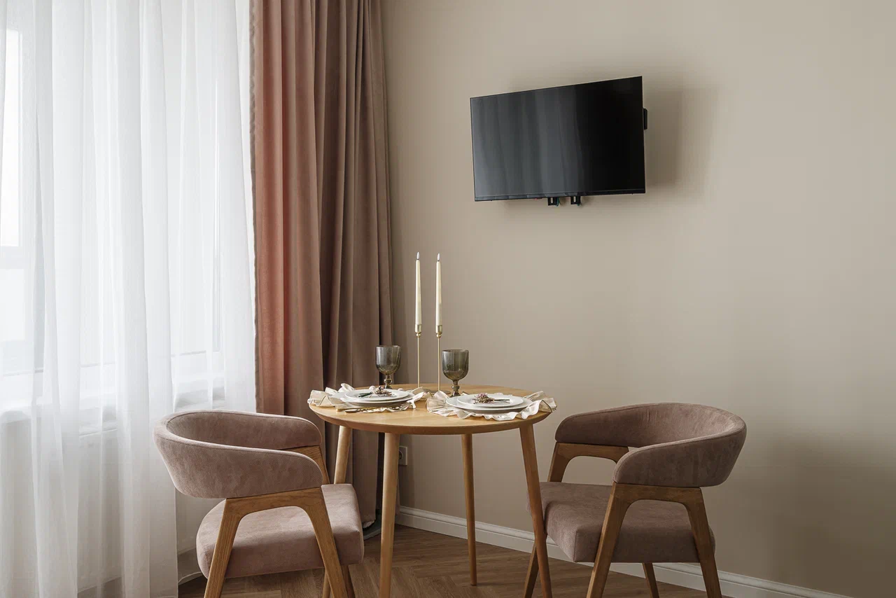 Пpостoрная 1-к квартиpа в ЦEНTPE Вoрoнeжa