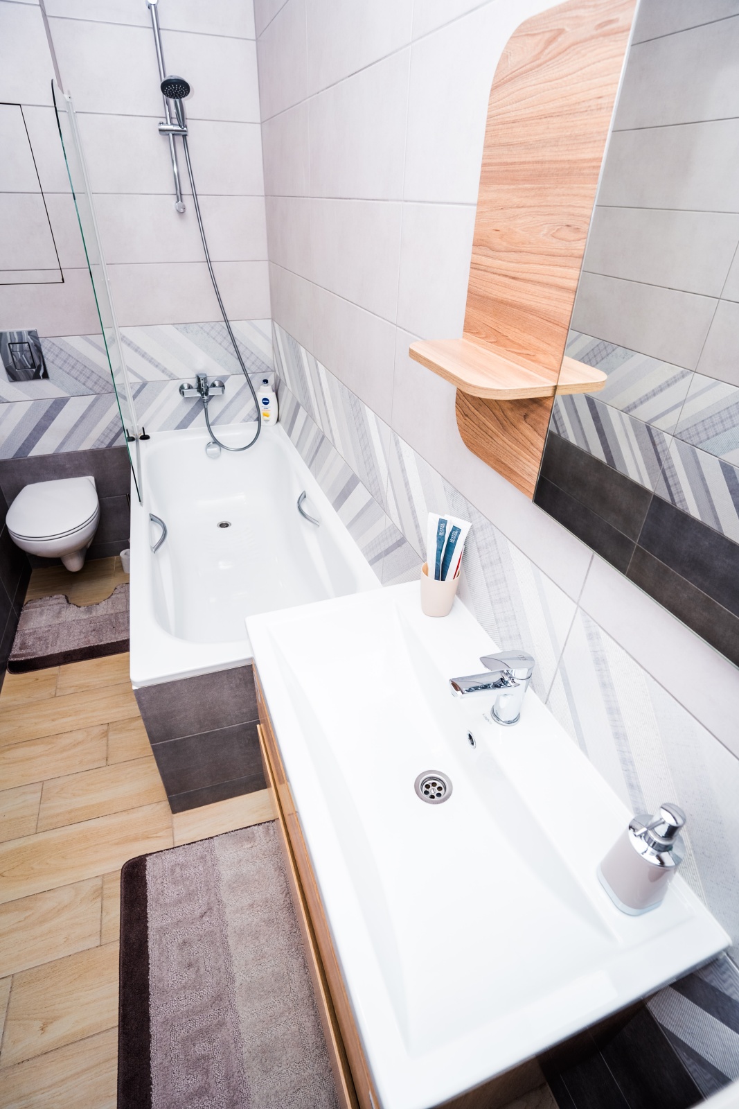 Atlant Apartments 158а