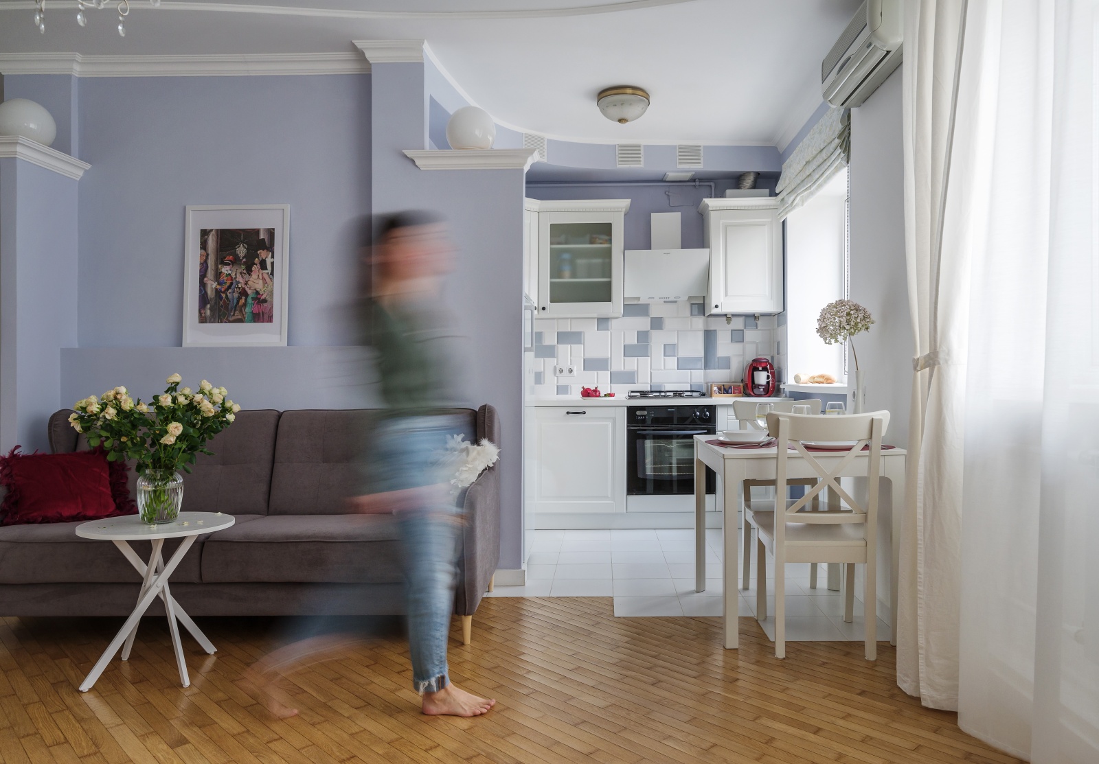 2-к. квартира, 43 м², 2/4 эт.